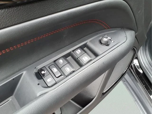 Used 2025 Black Jeep Trailhawk image 22