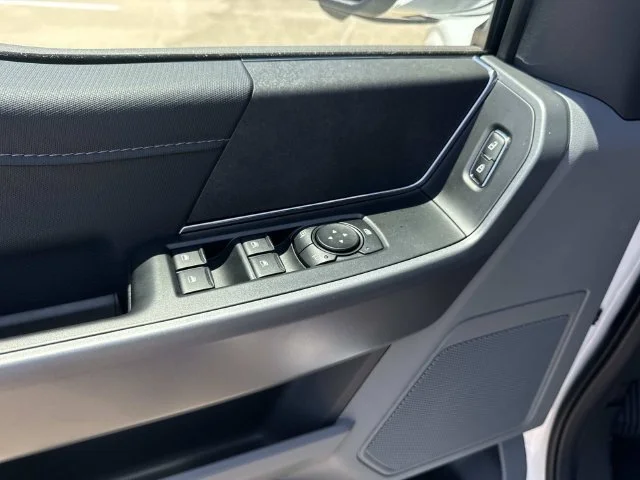 New 2026 Oxford White Ford XLT image 23