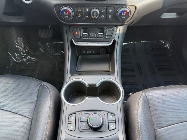 Used 2020 Black GMC SLT image 15