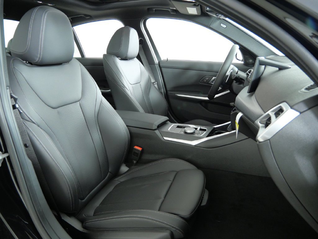 New 2026 Black Sapphire Metallic BMW 330i xDrive image 21