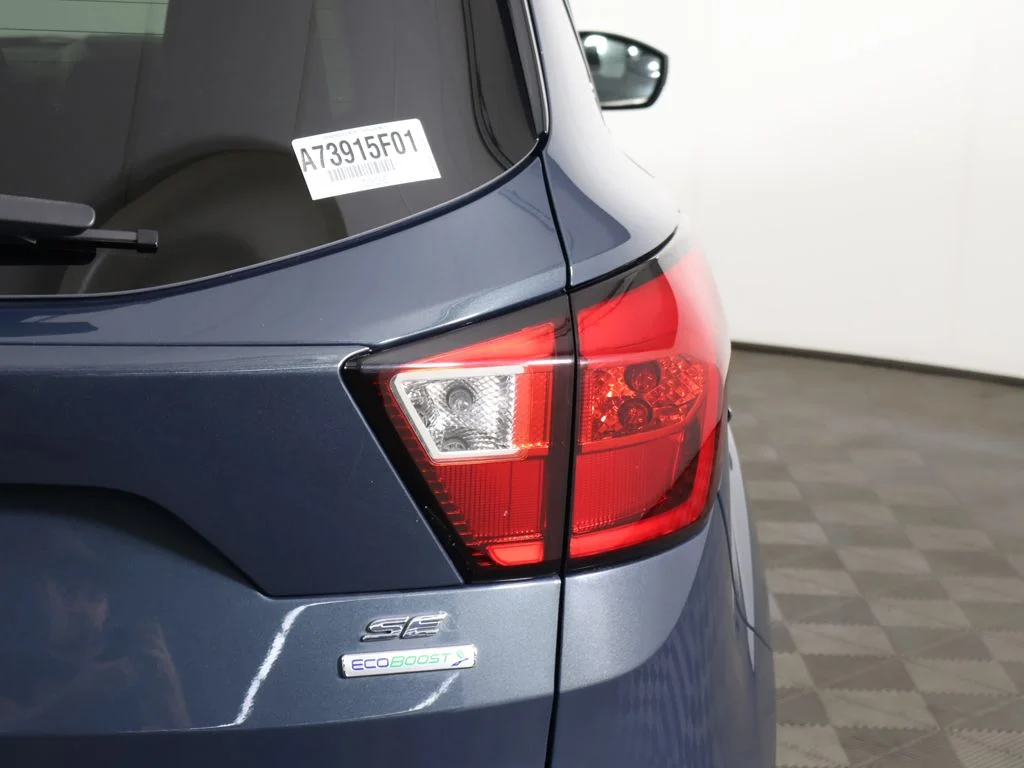 Used 2019 Green Ford SE image 13