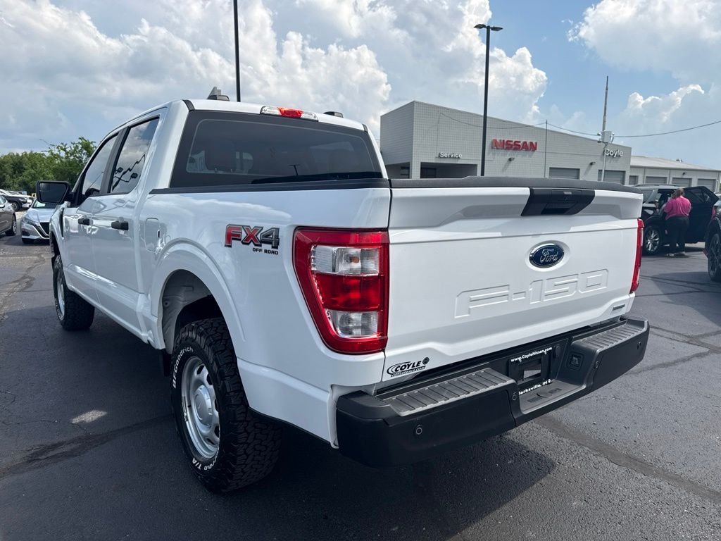 Used 2022 White Ford XL image 5