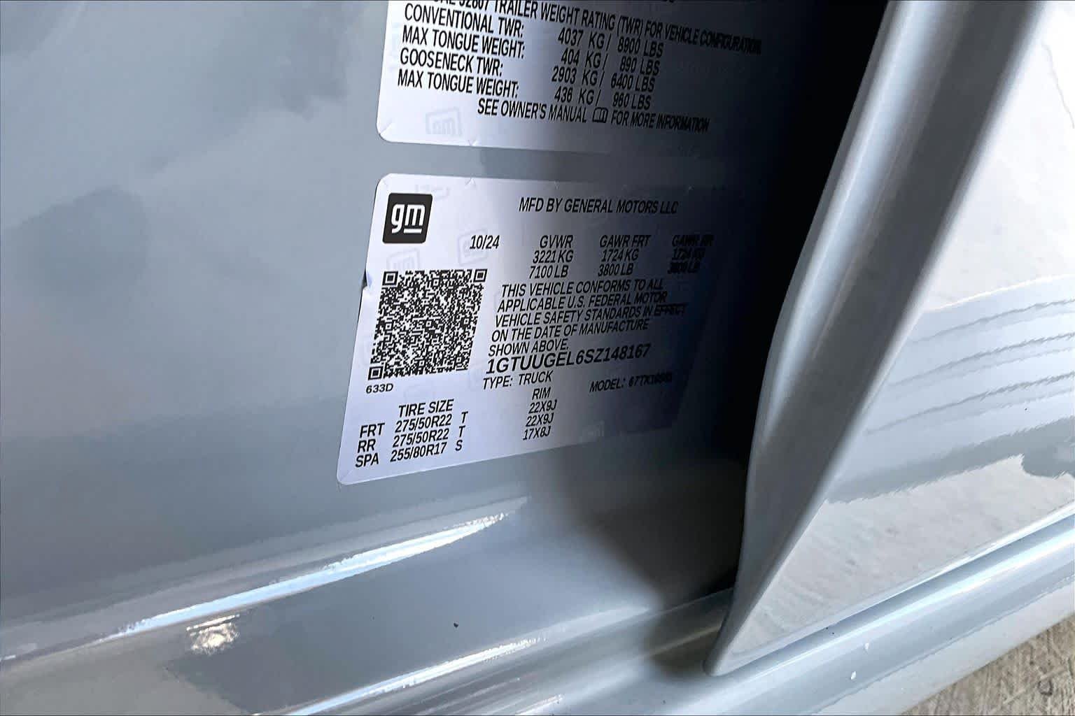 Used 2025 Thunderstorm Gray GMC Denali image 32
