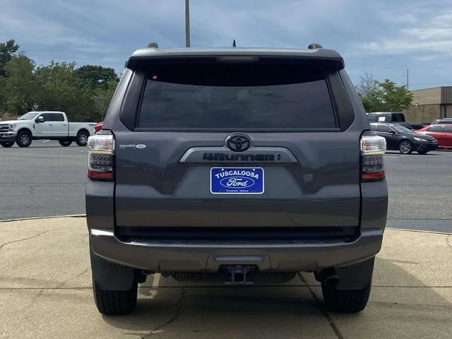Used 2022 Magnetic Gray Metallic Toyota SR5 Premium image 3