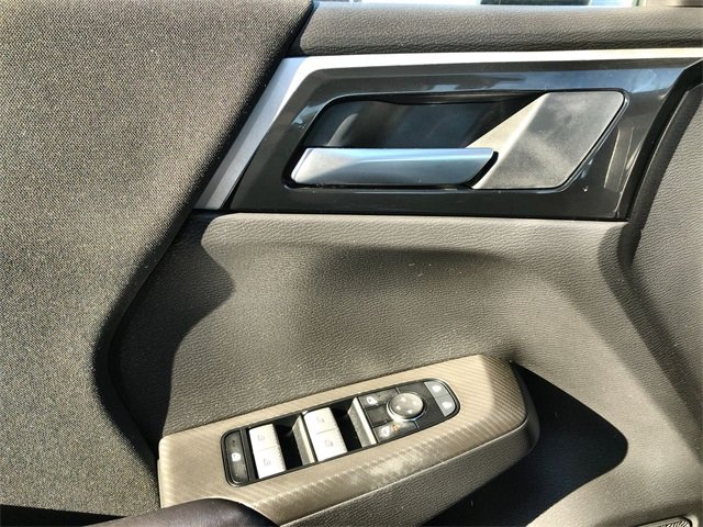 2025 Mitsubishi Outlander ES photo 4