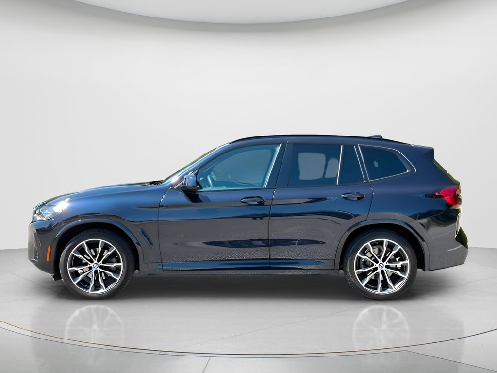 Used 2022 Black BMW xDrive30i image 8