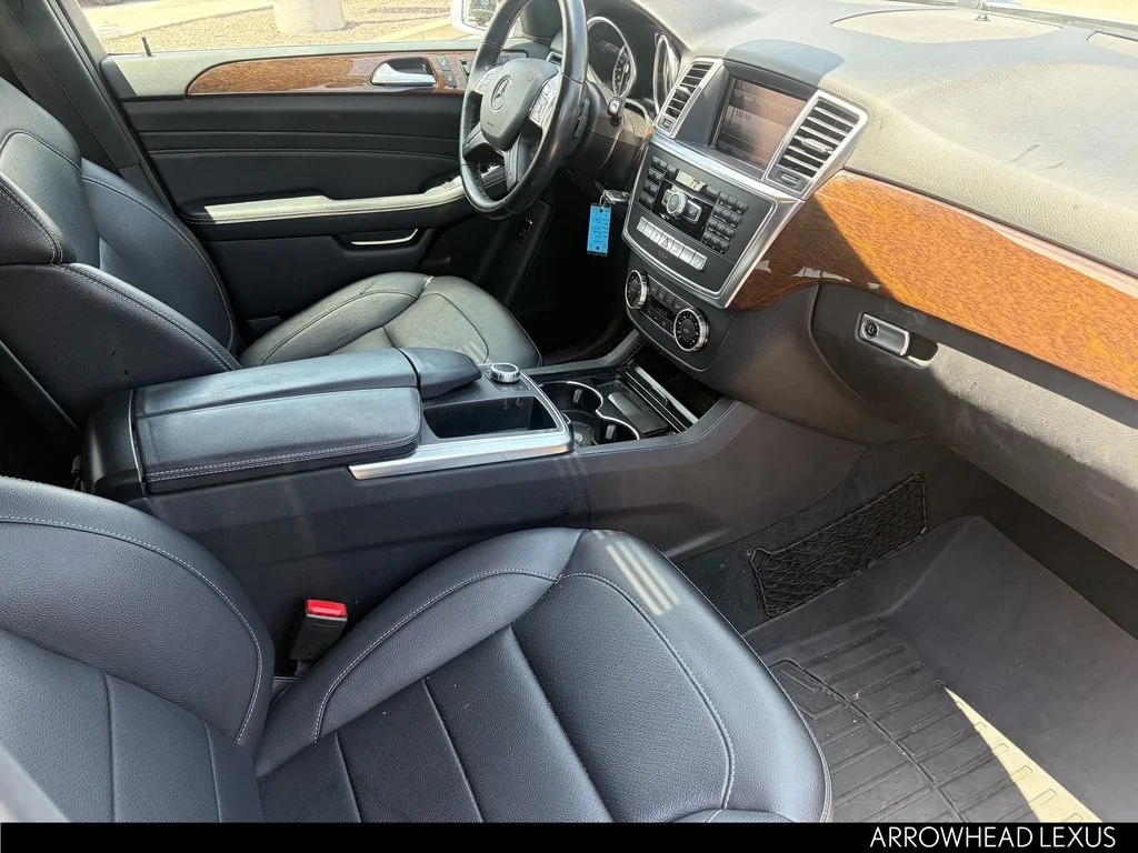 Used 2013 Silver Mercedes-Benz ML 350 image 31