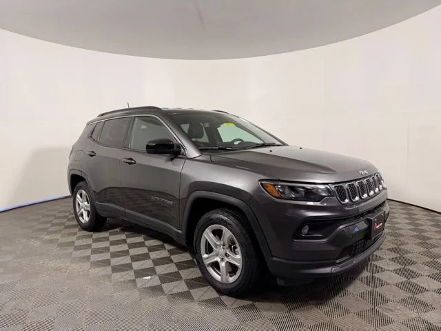 2023 Jeep Compass Latitude 4X4's photo