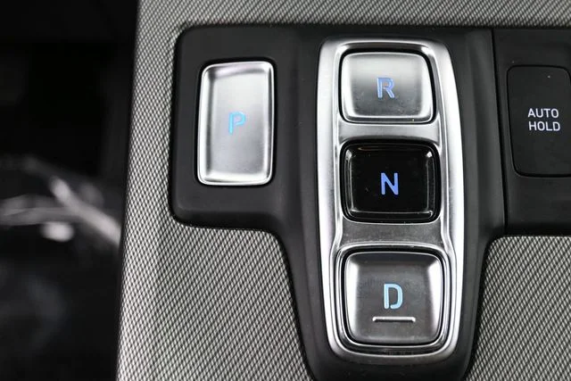Used 2024 Black Hyundai SEL image 26