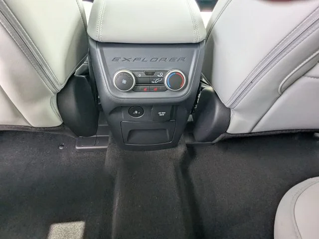 New 2026 Space White Metallic Ford Platinum™ image 14
