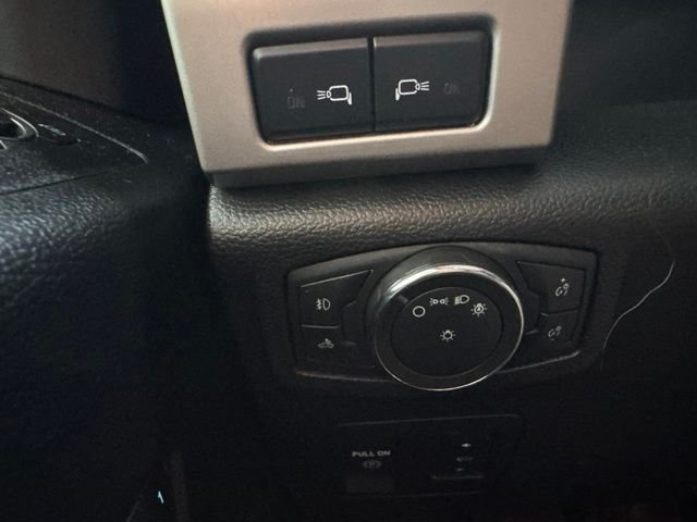 Used 2020 Silver Ford Lariat image 20