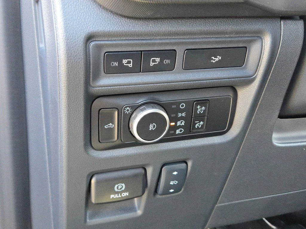 Used 2024 Red Ford Lariat image 26