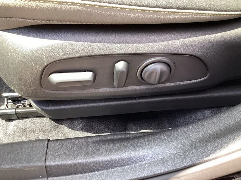 New 2026 Mosaic Black Metallic Chevrolet ACTIV image 20
