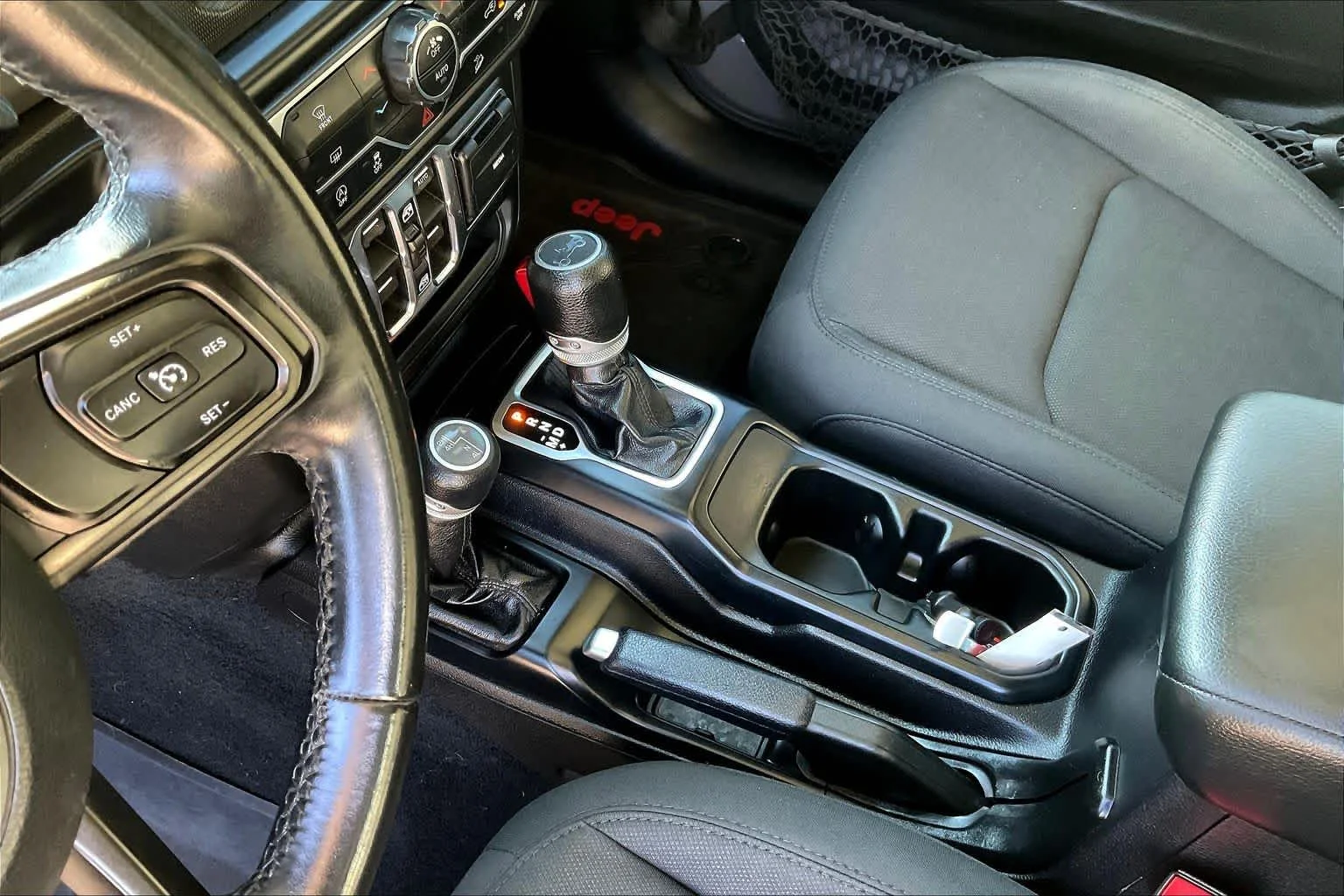 Used 2018 Sting-Gray Clearcoat Jeep Sport S image 16
