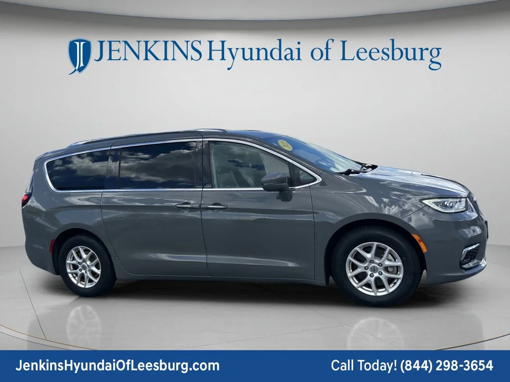 Used 2021 White Chrysler Touring L image 2