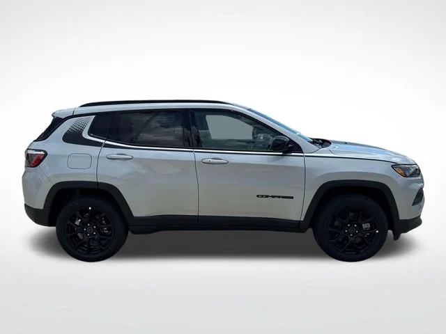 New 2026 Silver Jeep Latitude image 9
