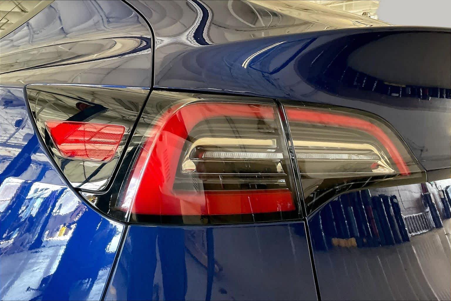 Used 2023 Deep Blue Metallic Tesla  image 25