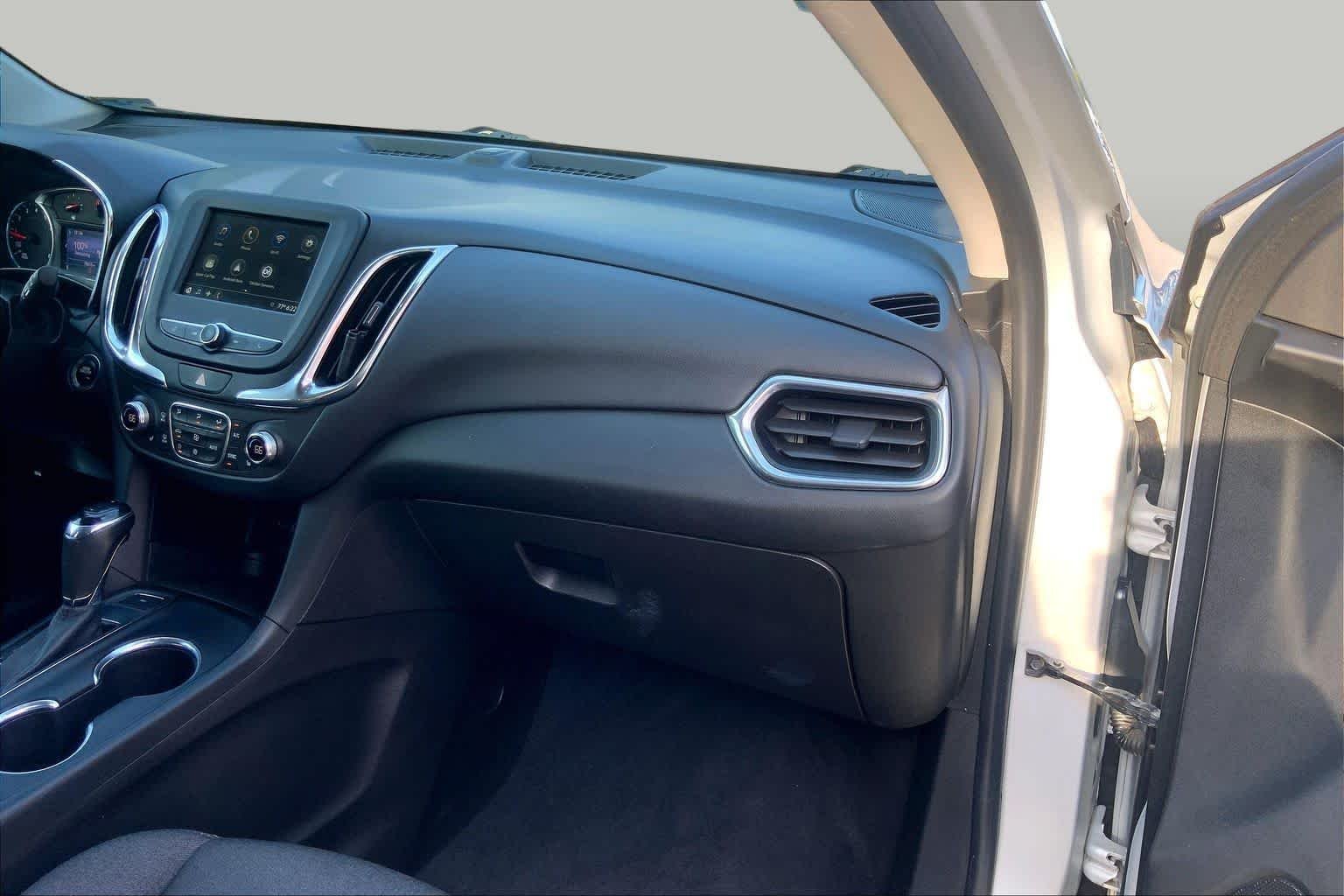 Used 2019 Silver Ice Metallic Chevrolet LT image 17
