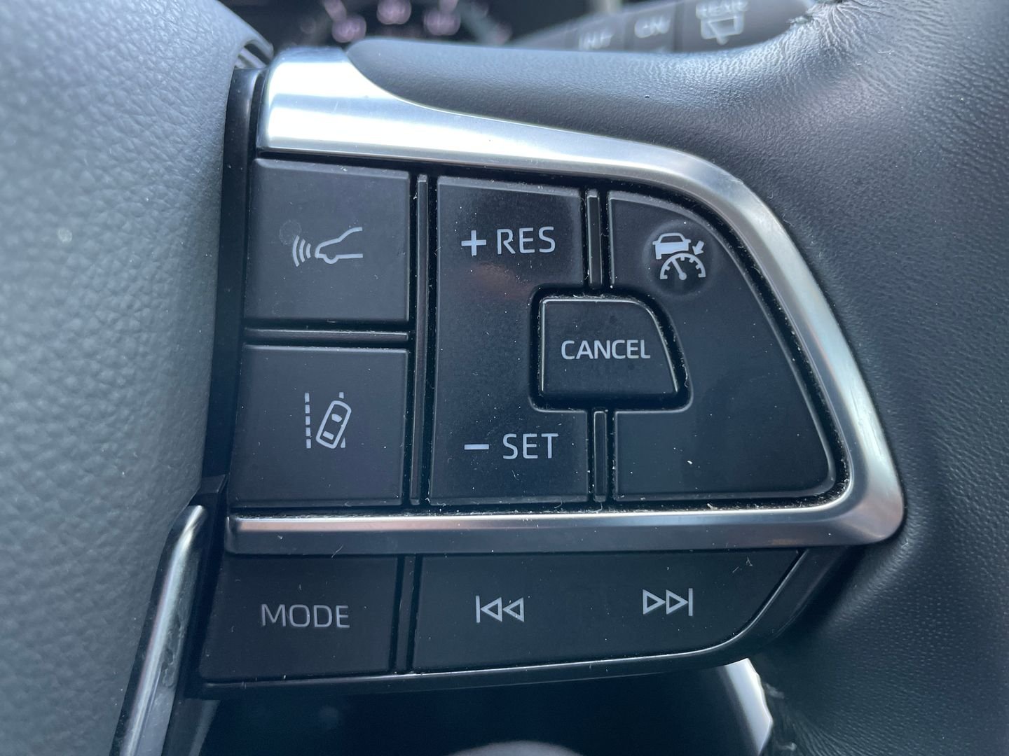 Used 2021 Gray Toyota XLE image 28
