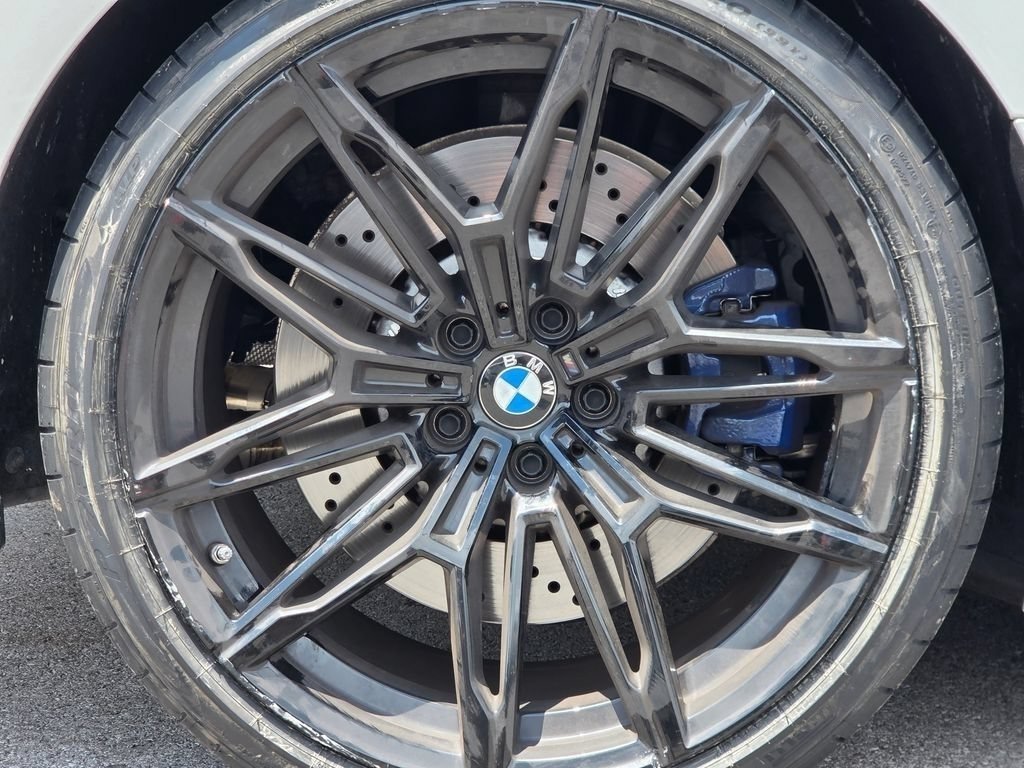 Used 2025 Alpine White BMW Base image 25
