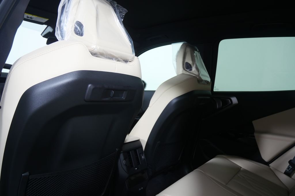 Used 2026 Mineral White Metallic BMW 30 xDrive image 16