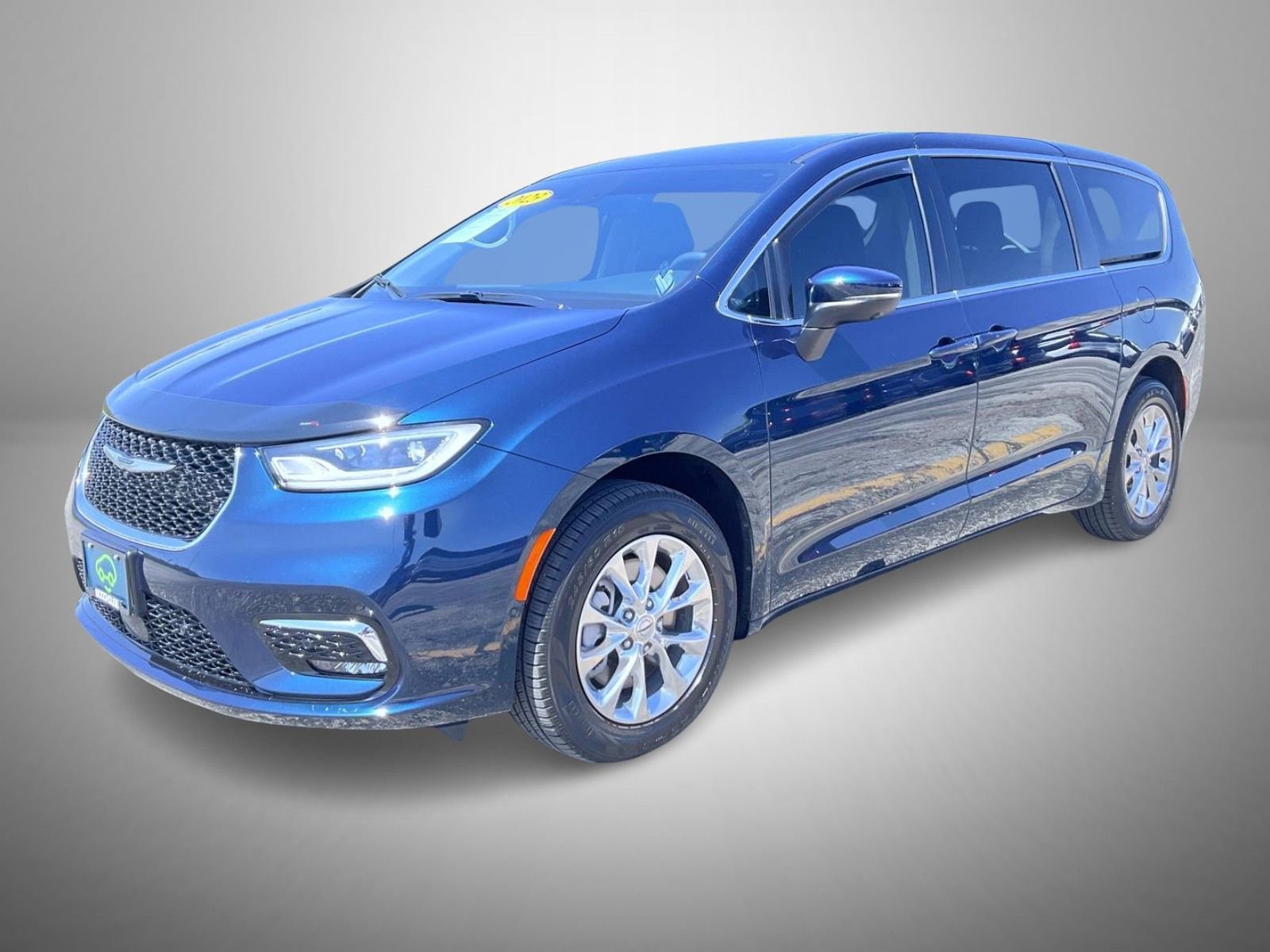 2023 Chrysler Pacifica Touring L AWD's photo
