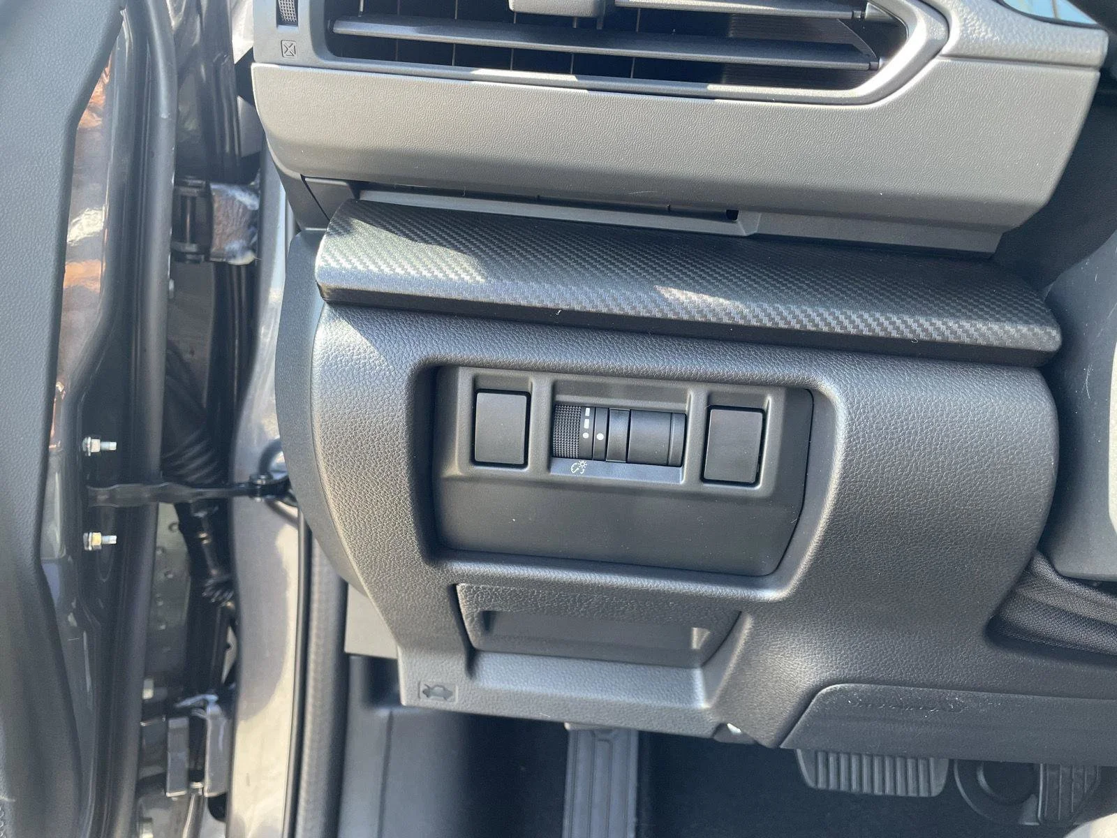 New 2026 Magnetite Gray Metallic Subaru Premium image 12