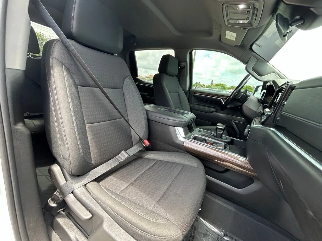 Certified Used 2022 Summit White Chevrolet RST image 27