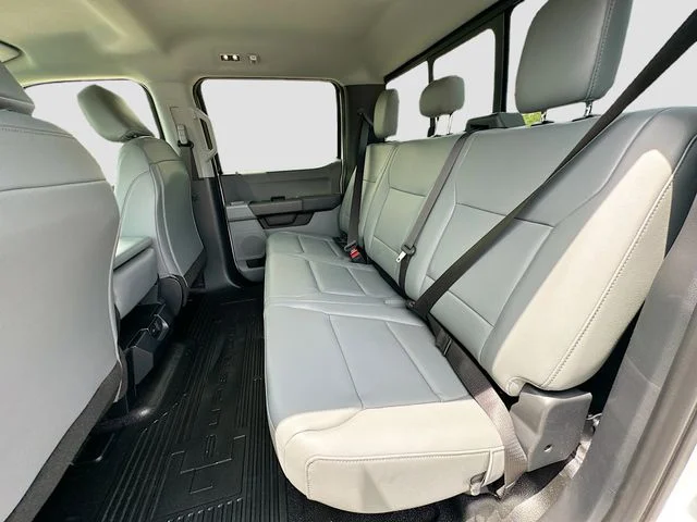 New 2026 Oxford White Ford XL image 15