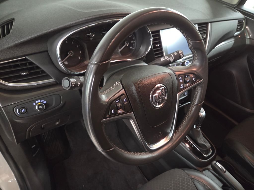 Used 2019 White Buick Preferred image 19