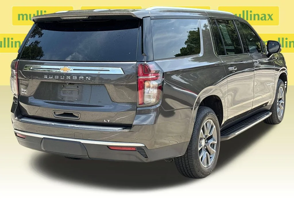 Used 2021 Gray Chevrolet LT image 4