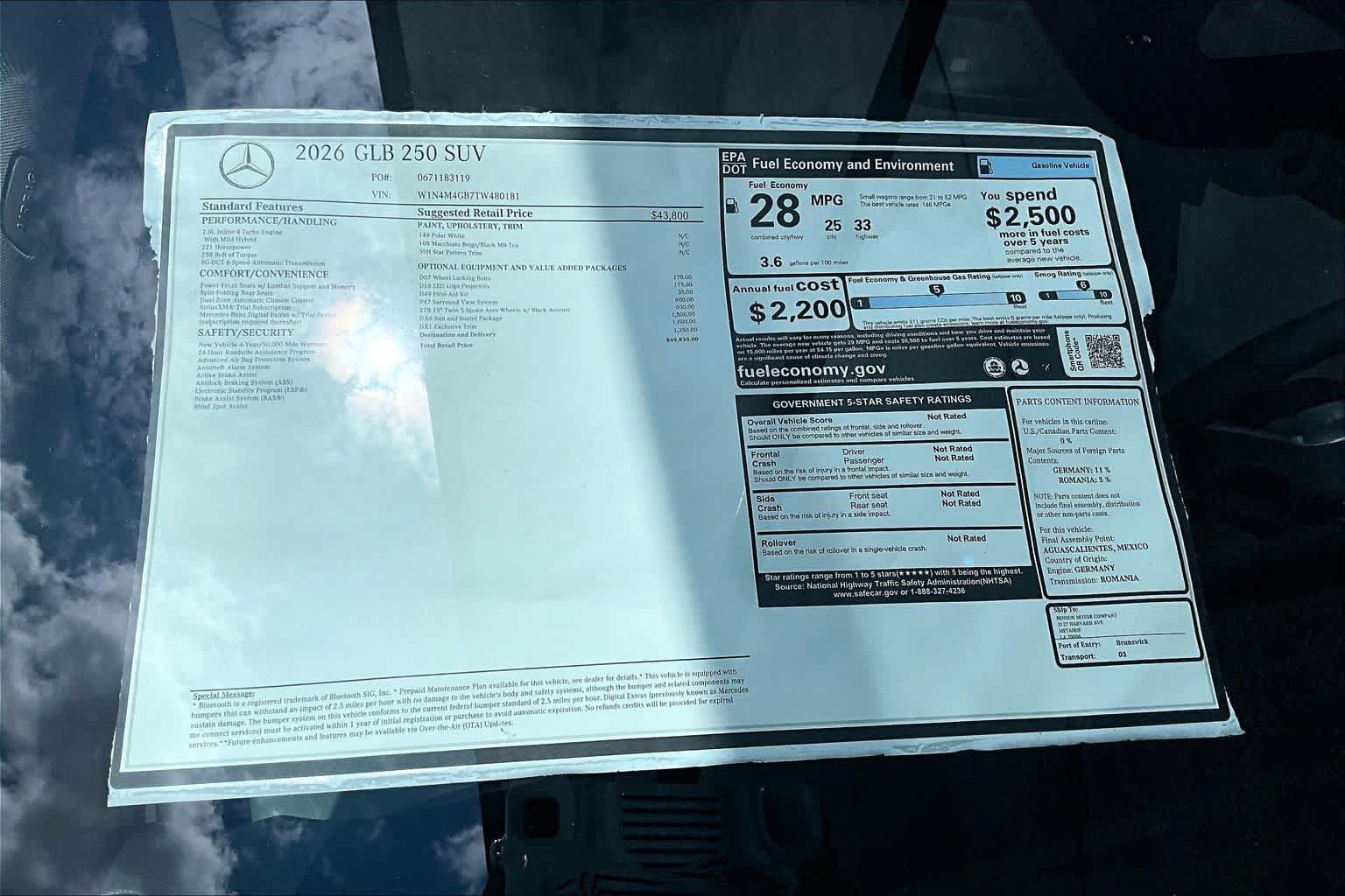 New 2026 Polar White Mercedes-Benz GLB 250 image 21