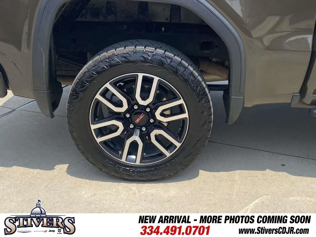 Used 2024 Brown GMC AT4 image 11