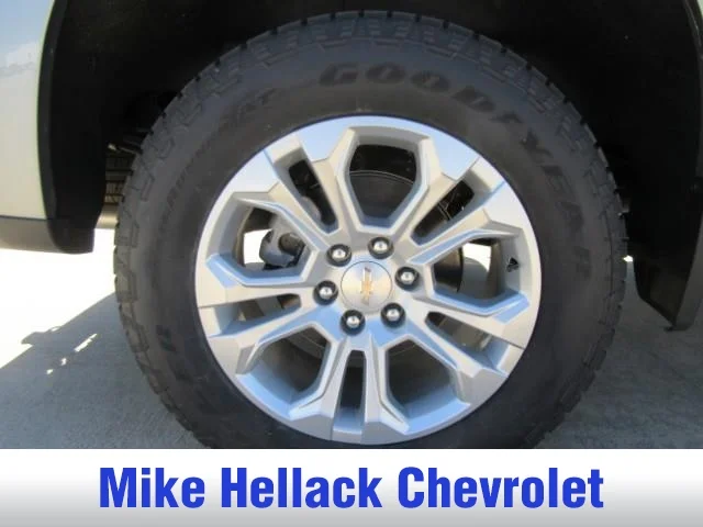 2026 Chevrolet Silverado 1500 LTZ - Photo 9