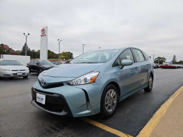 2015 Toyota Prius V Five photo 4