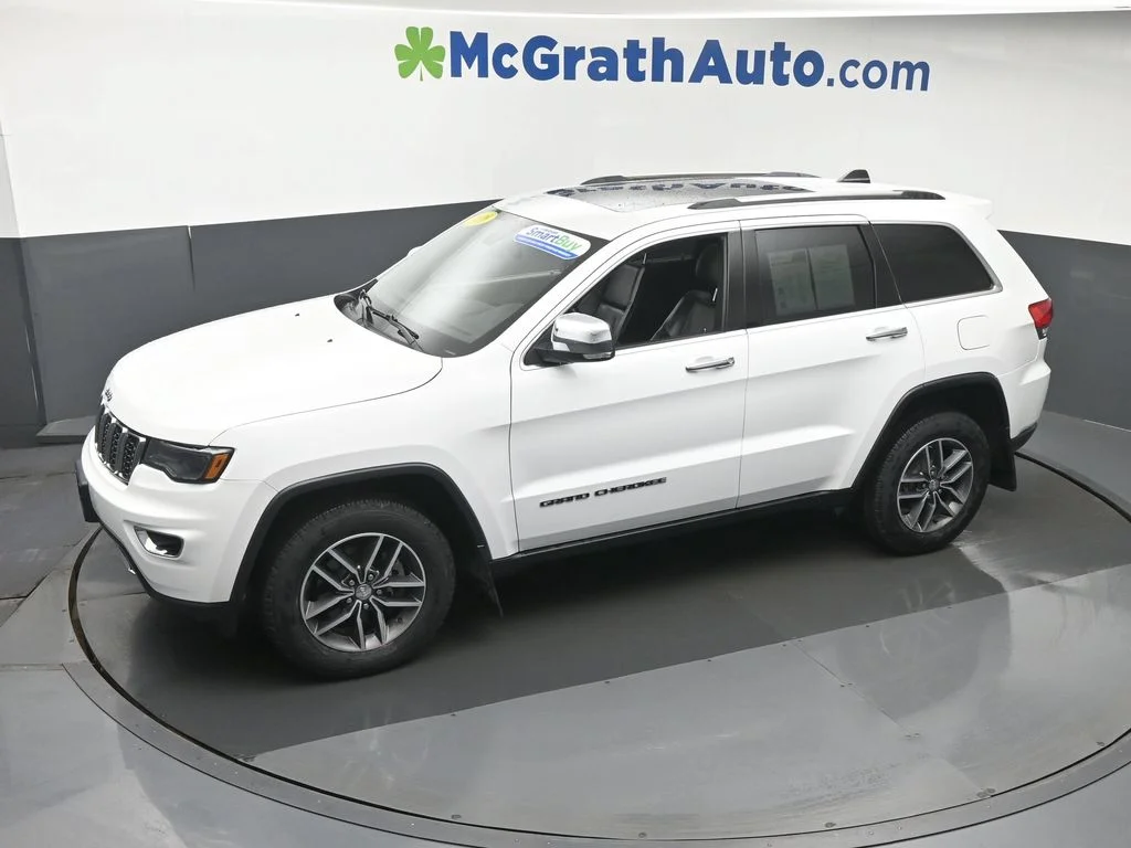 Used 2018 White Jeep Limited image 25