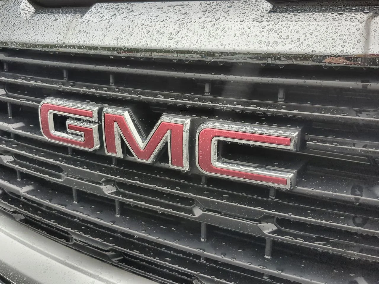 New 2026 Summit White GMC Pro image 29