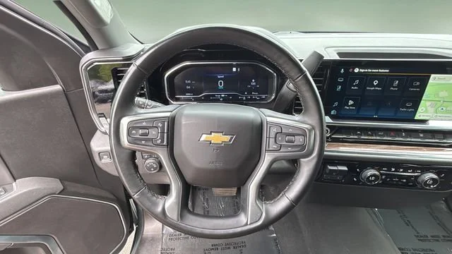 Used 2025 Cypress Gray Chevrolet LT image 14