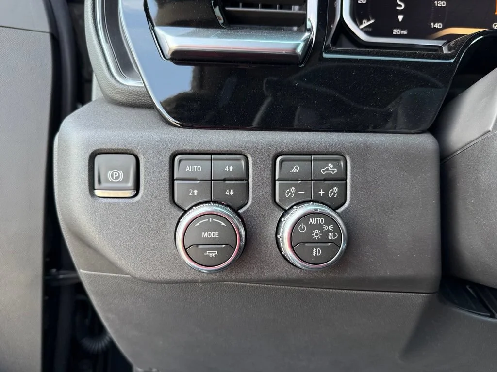 New 2026 Onyx Black GMC SLT image 30