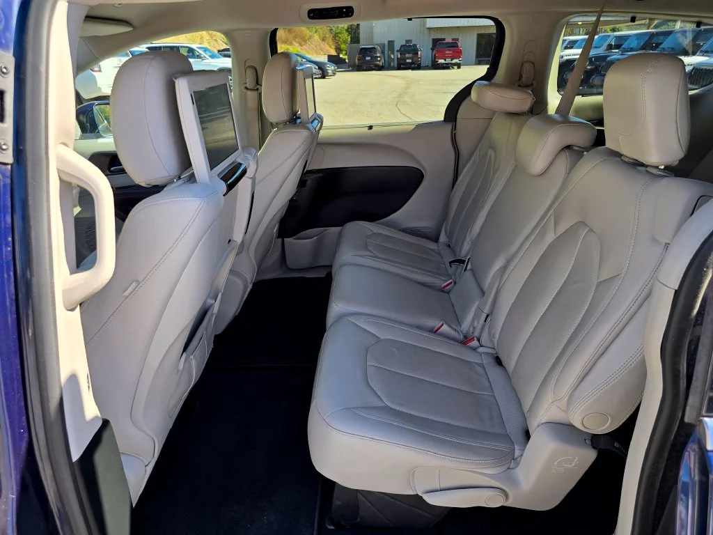 Used 2018 Blue Chrysler Touring L Plus image 11