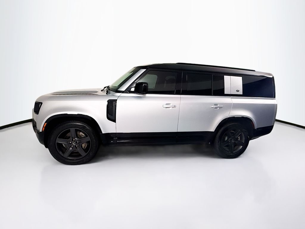 Certified Used 2023 Hakuba Silver Metallic Land Rover X-Dynamic SE image 8