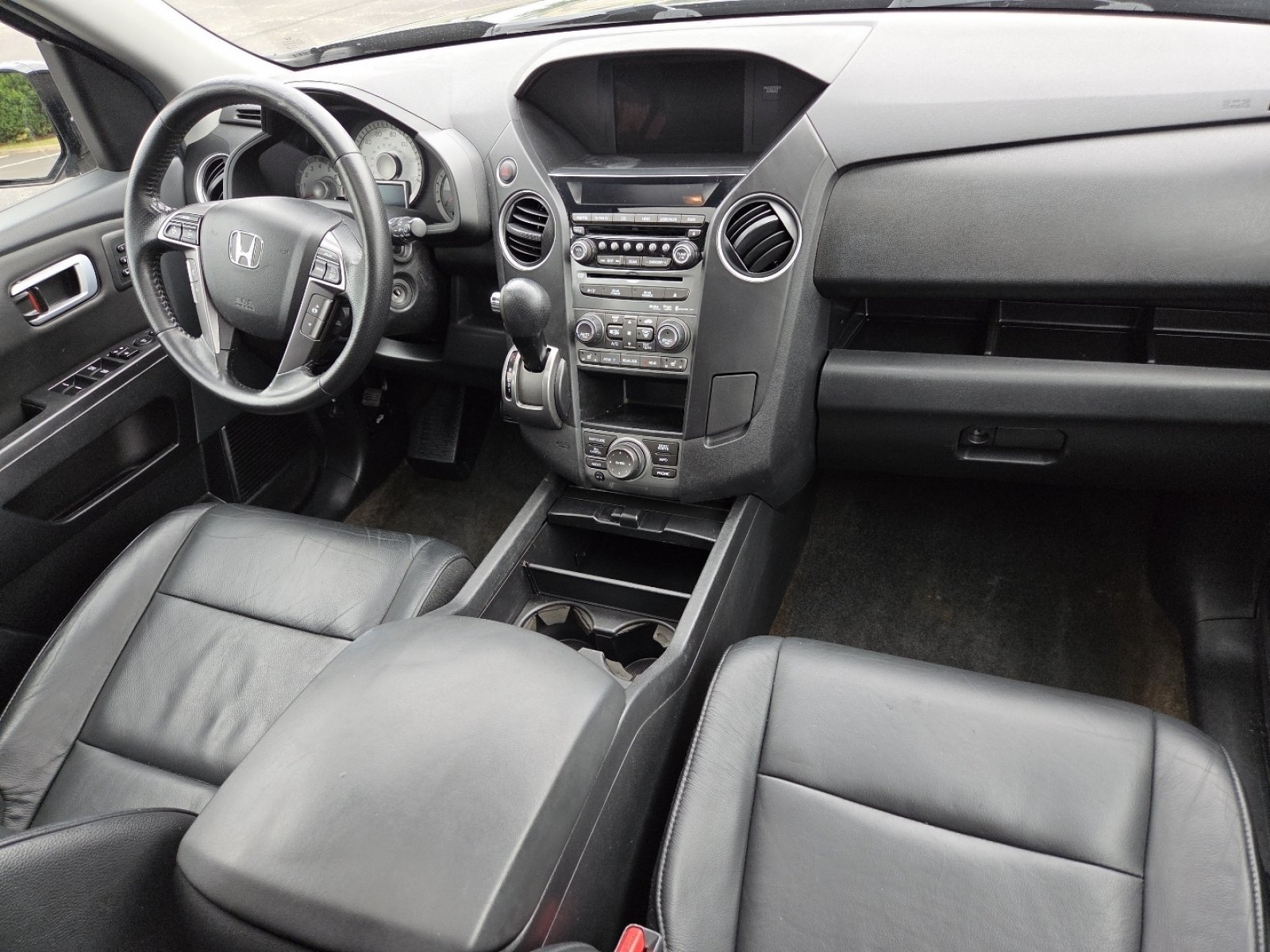 Used 2013 Crystal Black Pearl Honda Touring image 28