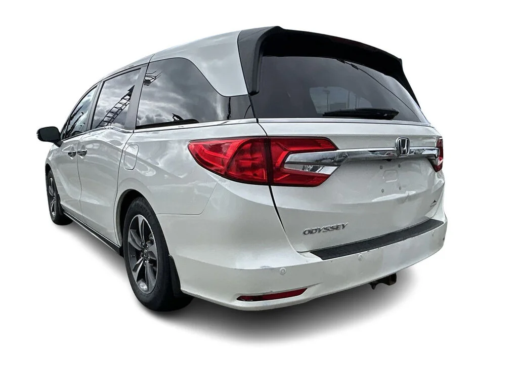 Used 2018 White Diamond Pearl Honda EXL Navi Dilawri Certified   Clean Title   Regular image 10