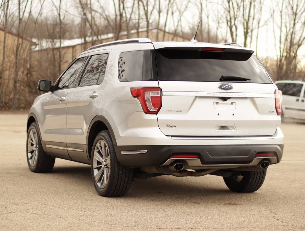 Used 2018 Silver Ford Limited image 5