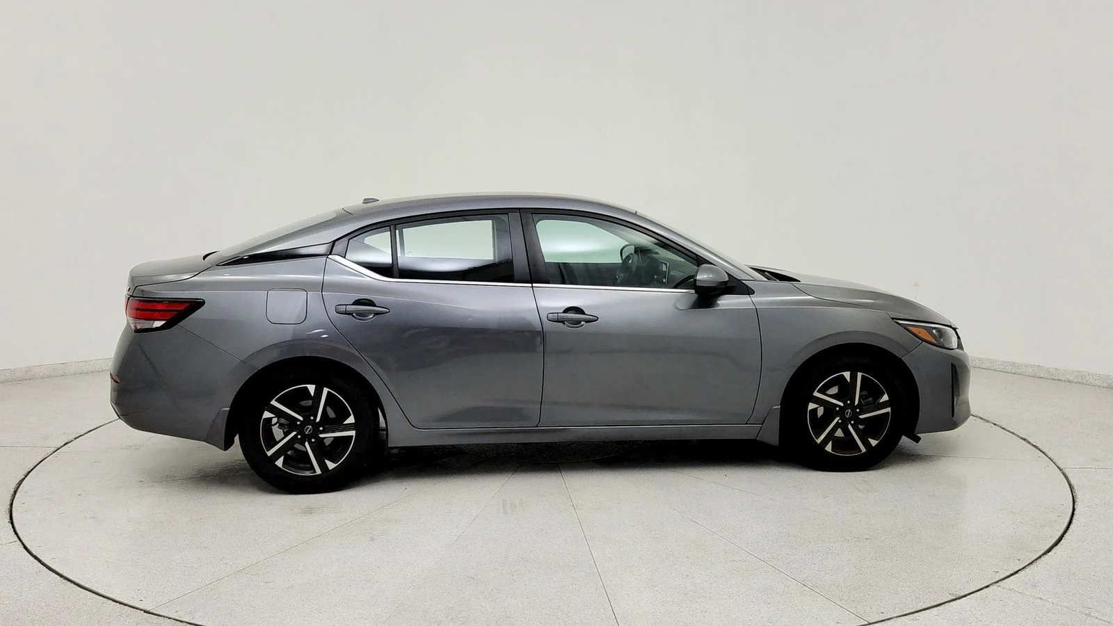 Used 2024 Gray Nissan SV image 8