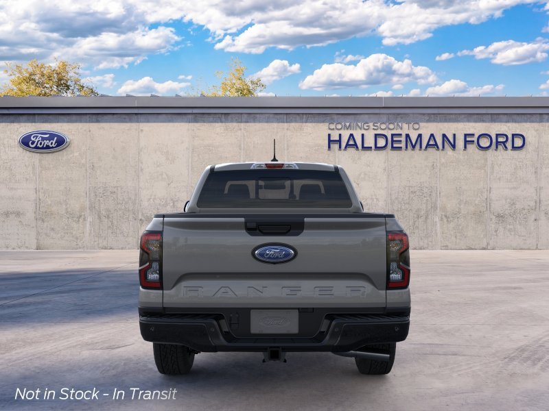 New 2026 Carbonized Gray Metallic Ford XLT image 5