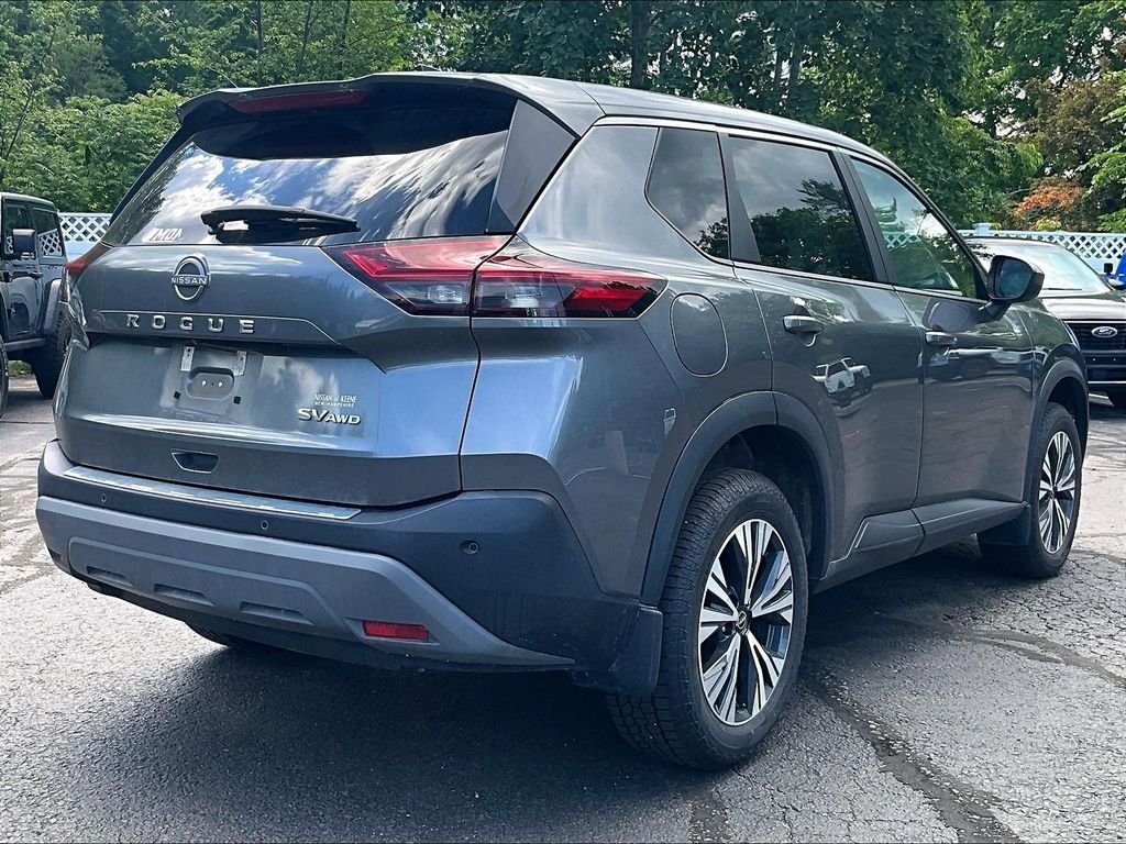 Used 2023 Gray Nissan SV image 4