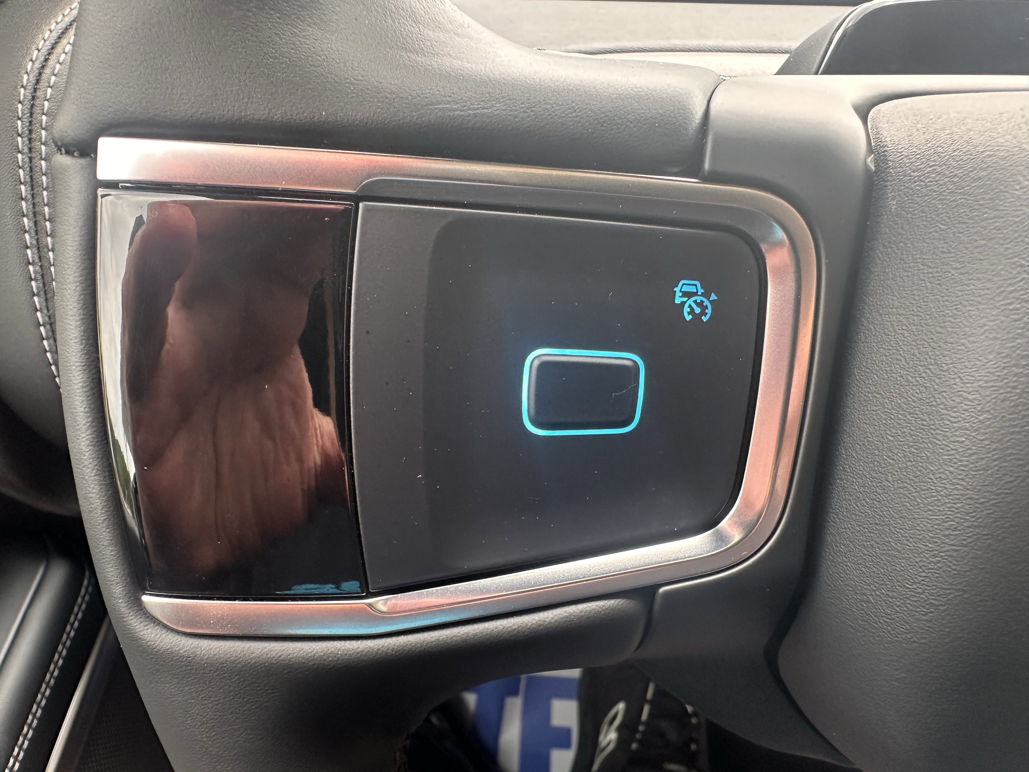 New 2026 Glacier Gray Metallic Tri-Coat Ford MAX Platinum® image 21