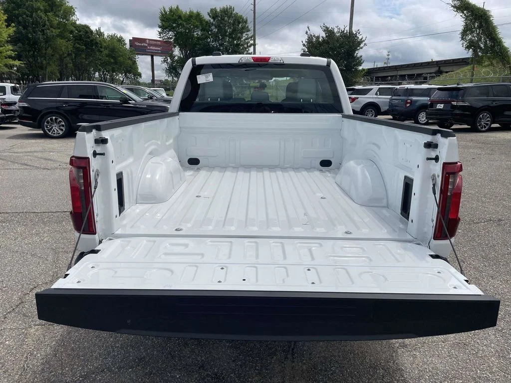 New 2026 Oxford White Ford XL image 10
