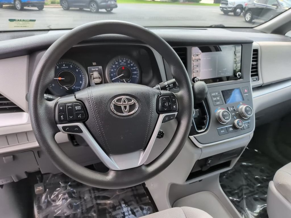 Used 2020 Gray Toyota L image 20
